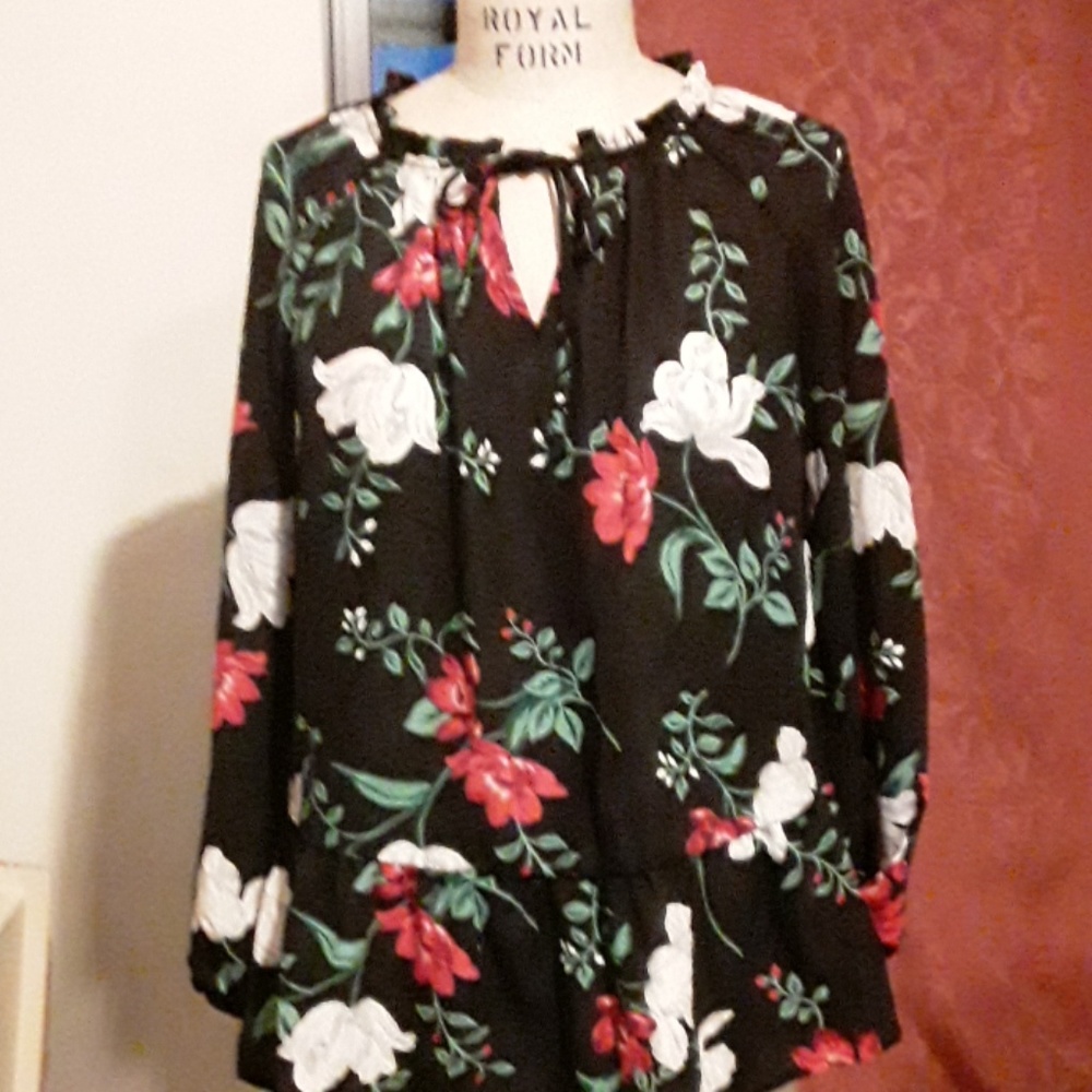 A Old Navy brand new Blouse